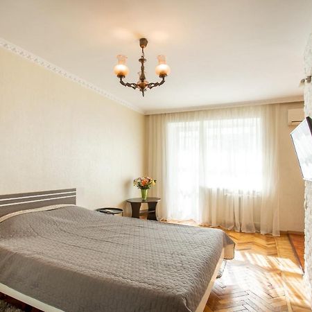 Cosy flat in the city centre Mykolaiv Eksteriør billede